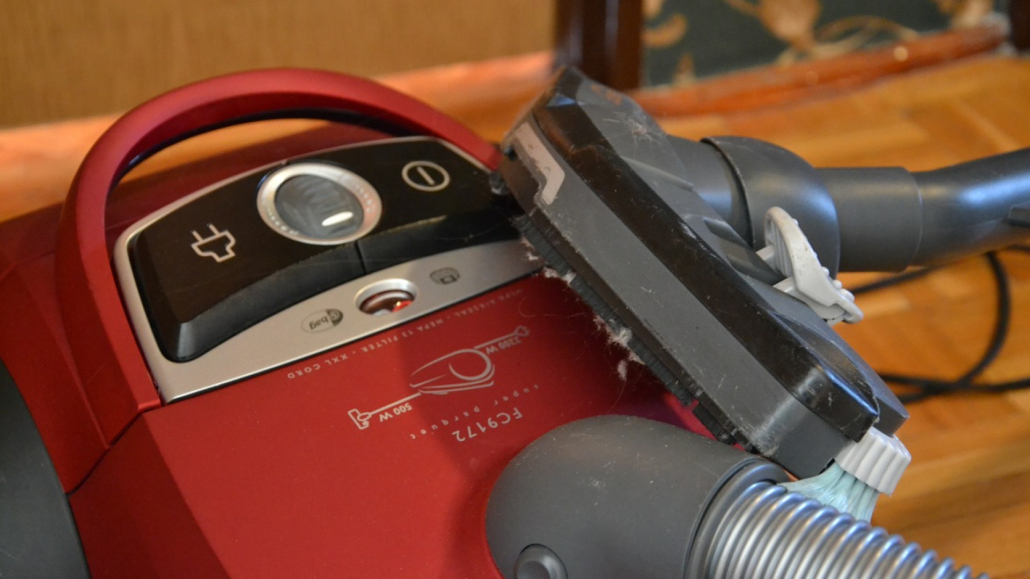 Rangez l’aspirateur, le robot le remplace